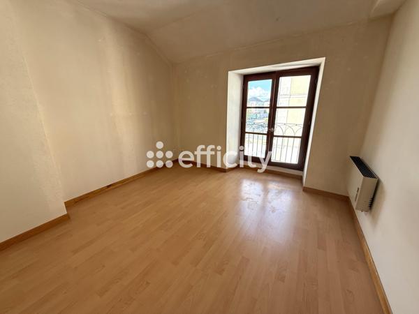 Appartement 7 pièces - 330 m²