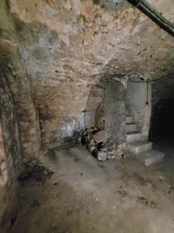 BRIGNOLES (VAR) - Bâtisse de 154m² avec garage