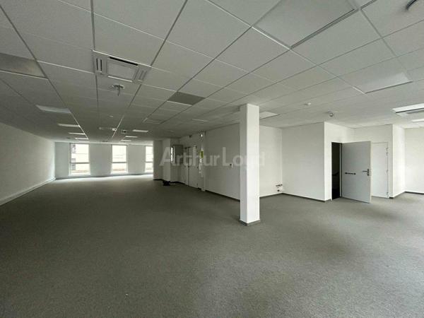 BUREAUX à LOUER de 185 m²