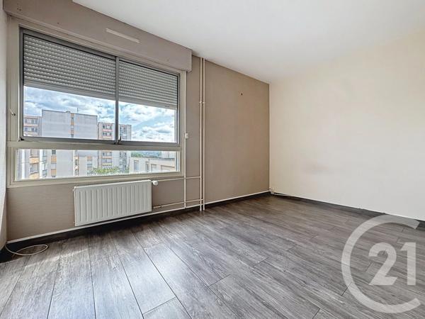 Appartement à vendre  4 pièces - 73,74 m 2   LE PETIT QUEVILLY  - 76