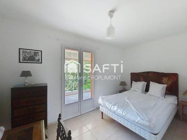 Villa provençale atypique de 150 m2 , possibilité d'extension de 60 m2 !