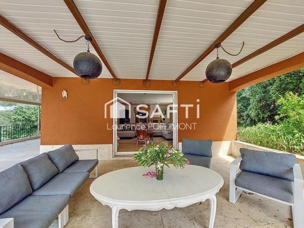 Villa provençale atypique de 150 m2 , possibilité d'extension de 60 m2 !