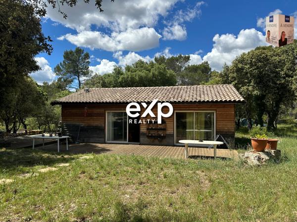 Exceptionnelle propriété de 366 m² composée de 4 habitations indépendantes avec piscine et jacuzzi à Pignans (83790).