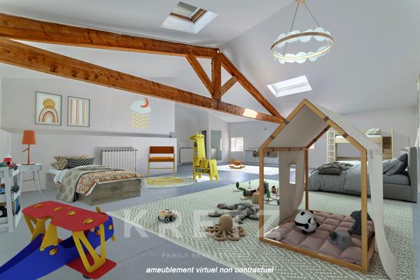 Ancien chateau du XIe siècle avec jardin au coeur du village