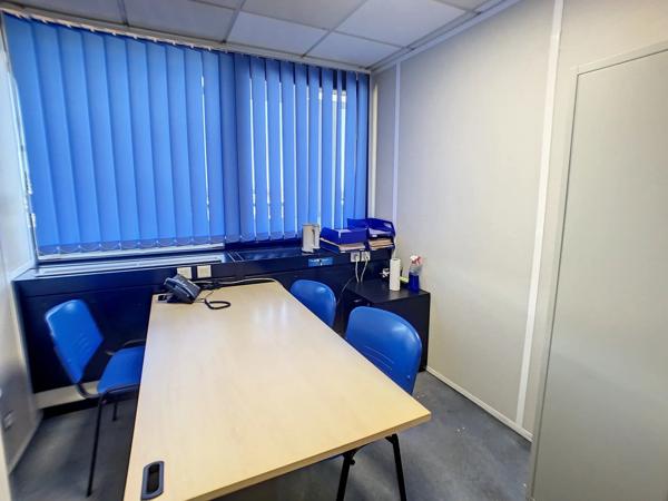 Vente Local commercial 110 m2 à Mandelieu-la-Napoule