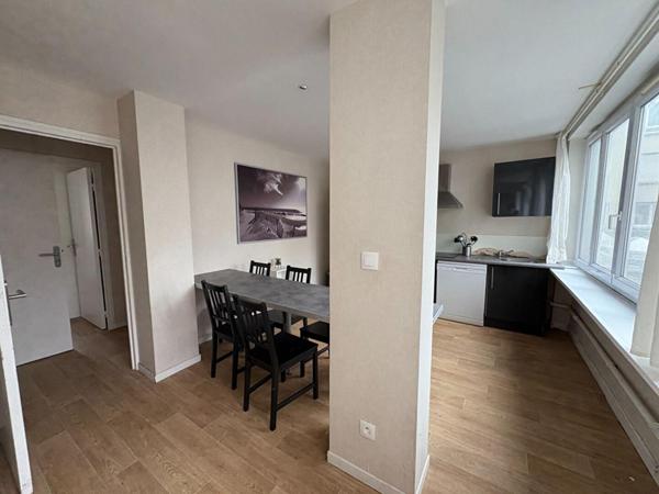 A LOUER : T5 à LILLE • Rue du Molinel - Centre / Republique • 2 050 € CC • Réf. 1511-3