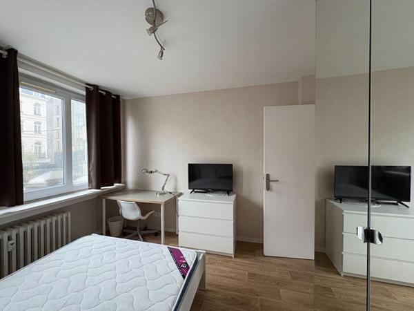 A LOUER : T5 à LILLE • Rue du Molinel - Centre / Republique • 2 050 € CC • Réf. 1511-3