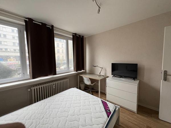 A LOUER : T5 à LILLE • Rue du Molinel - Centre / Republique • 2 050 € CC • Réf. 1511-3