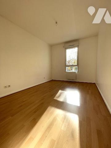 REZE - Chene Gala - Appartement de Type T3 d'env 71.40m² avec garage et parking en sous-sol.