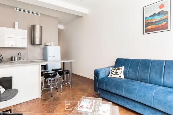 Appartement meublé rénové place saint Georges