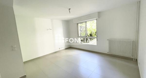 Location Studio 26.65 m² - Sceaux 92330