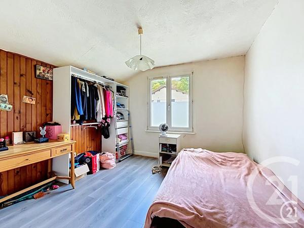 Immeuble à vendre  220 m 2   COURCELLES LES MONTBELIARD  - 25