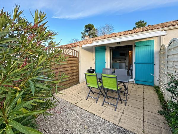 Maison Studio alcôve + mezzanine dans résidence avec piscine