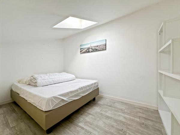 Maison Studio alcôve + mezzanine dans résidence avec piscine