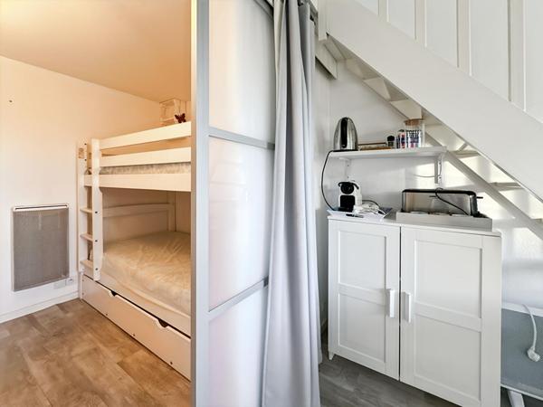 Maison Studio alcôve + mezzanine dans résidence avec piscine