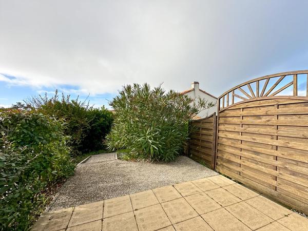 Maison Studio alcôve + mezzanine dans résidence avec piscine