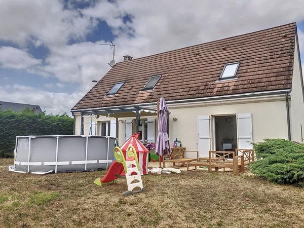 Maison Vineuil centre 167M² habitable -5 chambres Toutes commodités a pied