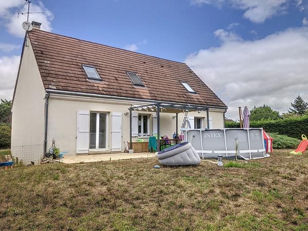 Maison Vineuil centre 167M² habitable -5 chambres Toutes commodités a pied