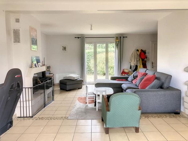 Maison Vineuil centre 167M² habitable -5 chambres Toutes commodités a pied