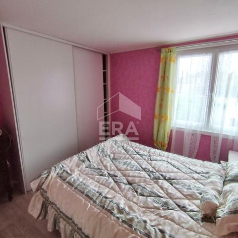 Maison de ville avec jardin - 2 chambres à rafraîchir