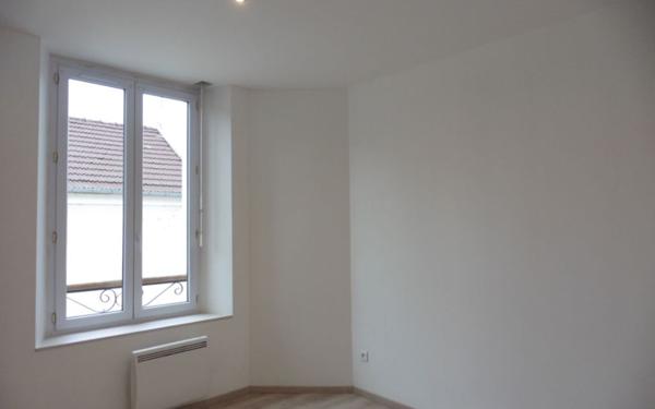 Appartement à louer    3 pièces • 77,80 m2 Château-Thierry