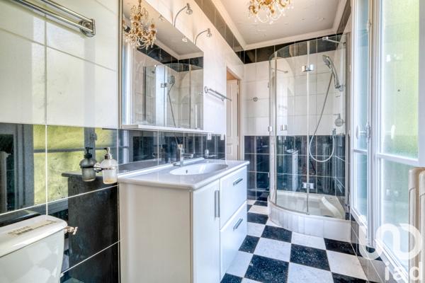 Maison à vendre 8 pièces 240 m² Villemomble