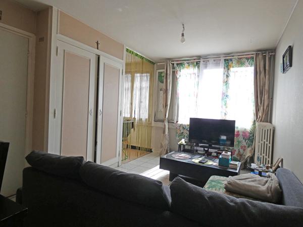 Appartement Neuilly Sur Marne 1 pièce(s) 24 m2