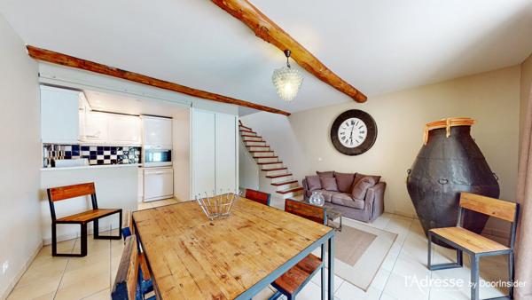 Proche Carcassonne, MINERVOIS, grande maison de charme parfaite pour projet touristique....