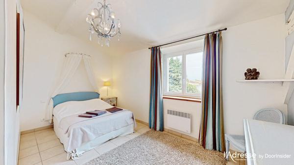 Proche Carcassonne, MINERVOIS, grande maison de charme parfaite pour projet touristique....