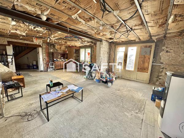 ENSEMBLE DE DEUX MAISONS A FINIR DE RÉNOVER AUX PORTES DE MELLE