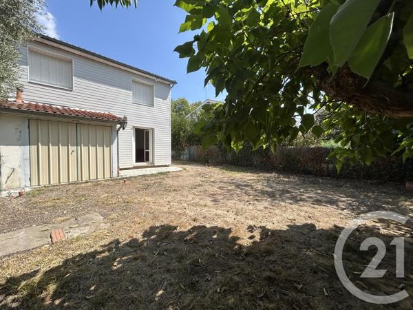 Maison à vendre  4 pièces - 89,90 m 2   COUTRAS  - 33