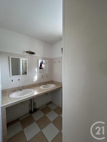 Maison à vendre  4 pièces - 89,90 m 2   COUTRAS  - 33