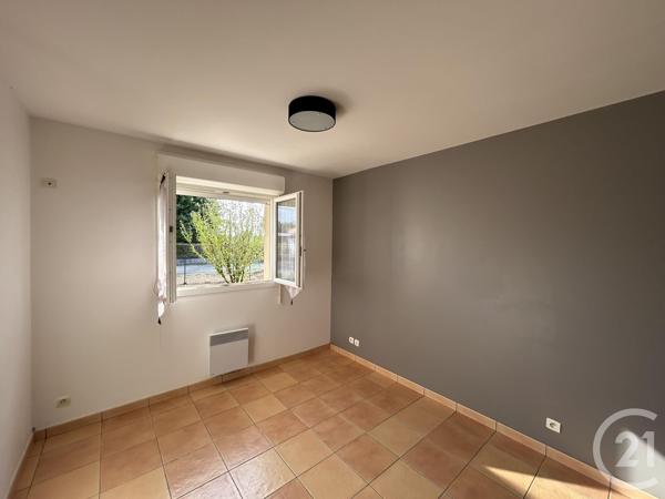 Maison à vendre  4 pièces - 89,90 m 2   COUTRAS  - 33