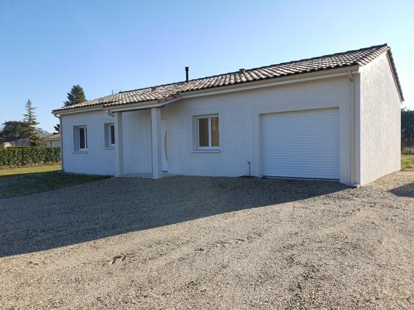 Proche EYMET, Serre et Montguyard, villa état neuf 3 chambres + bureau, garage et jardin