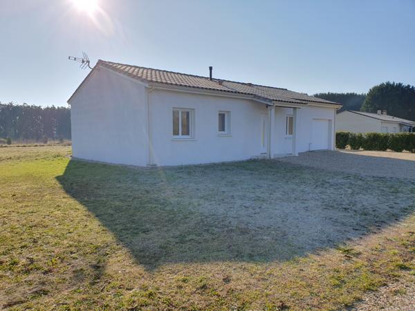 Proche EYMET, Serre et Montguyard, villa état neuf 3 chambres + bureau, garage et jardin