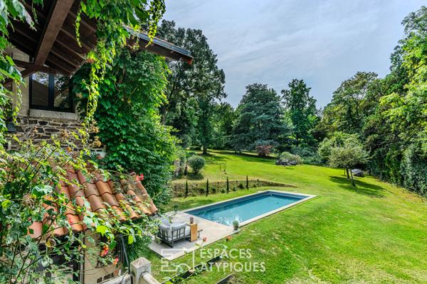 Ancien relais de chasse rénové sur son parc remarquable