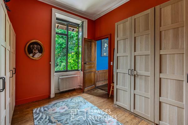 Ancien relais de chasse rénové sur son parc remarquable