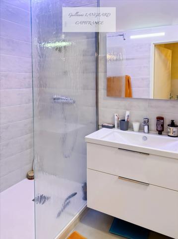 OYONNAX - APPARTEMENT T3 - 69 m2 - PARKING PRIVATIF