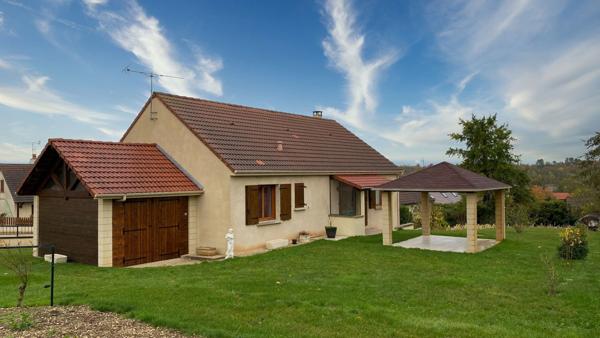 Pavillon à vendre 3 chambres, sous-sol et Jardin à PACY SUR ARMANCON (89)