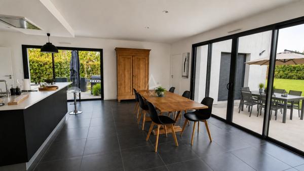 Villa contemporaine haut de gamme – 252 m² –Terrain 3 298 m²