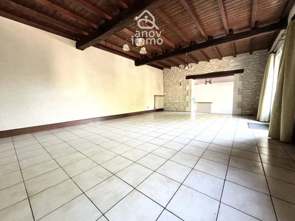 Maison
                                                                                                                                                                                                                                                                                                                        6 pièce(s)                                                                                                                                                                                                          3 chambre(s)                                                                                                                                                                                                          130  m²
