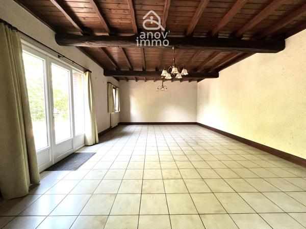 Maison
                                                                                                                                                                                                                                                                                                                        6 pièce(s)                                                                                                                                                                                                          3 chambre(s)                                                                                                                                                                                                          130  m²