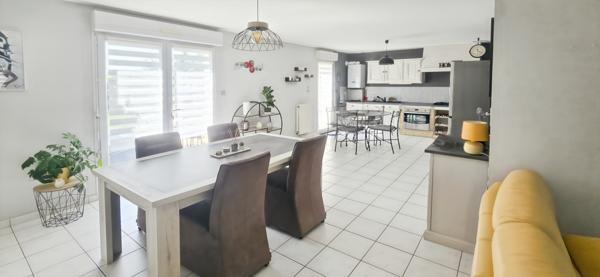 Bruay-la-Buissière (62700) Pavillon individuel en semi plain- pied de plus de 120 m² habitable