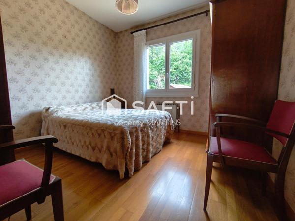 Maison 3 chambres, double garage et jardin – prête à vivre !