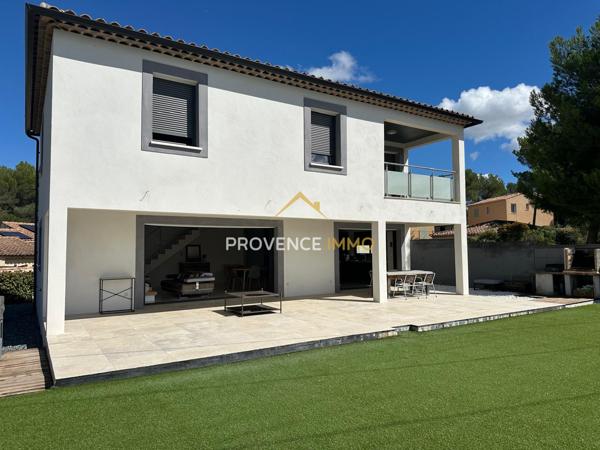 Salon-de-Provence (13300) Maison contemporaine familiale de 161m2 - quartier Val de Cuech - vue imprenable