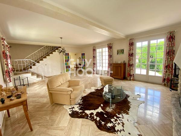 Maison Seraincourt 8 pièces 5 Chambres Sous Sol TOTAL