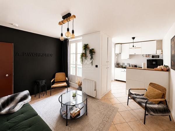 Appartement 2 pièces à vendre à Saint-Germain-en-Laye, centre-ville 340 000 € **  - Référence  18344