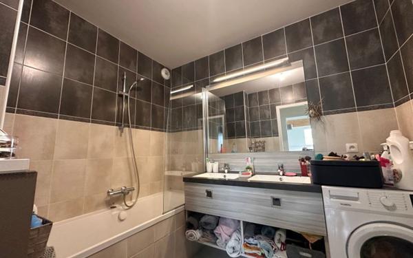 Appartement à vendre    4 pièces • 74 m2 Groisy