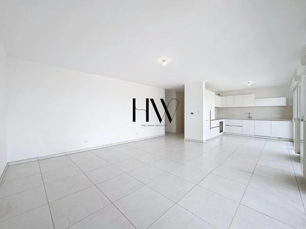 Superbe Appartement 5 Pièces en Dernier Étage avec Terrasse, Garage Double et Accès PMR