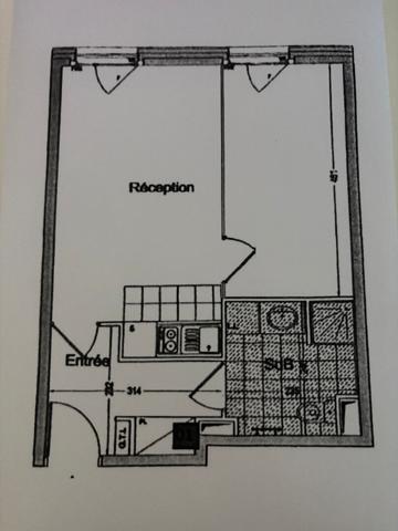 ISSY LES MOULINEAUX - FORT D'ISSY - A vendre un appartement 2 pièces au dernier étage avec une vue dégagée sans vis à vis